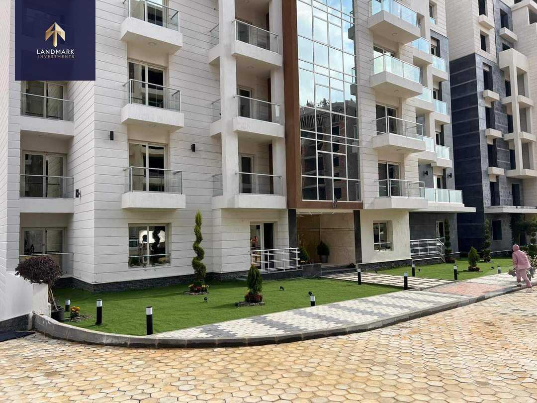https://aqarmap.com.eg/en/listing/5960645-for-sale-cairo-new-administrative-capital-r7-oia