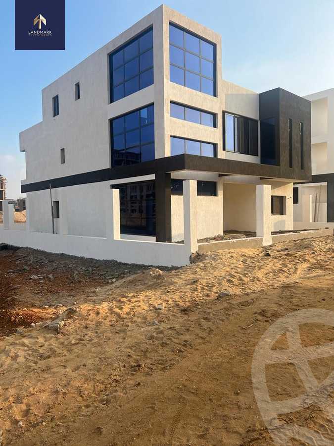 https://aqarmap.com.eg/ar/listing/5964469-for-sale-cairo-new-administrative-capital-r7-kmbwnd-stw