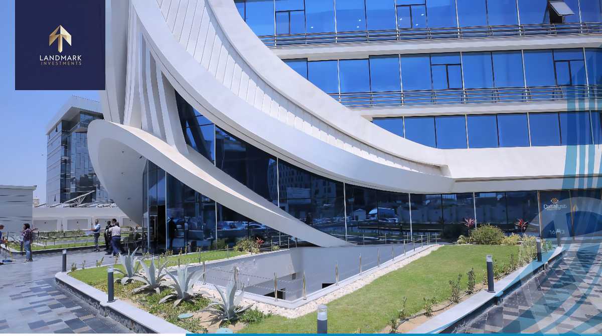 https://aqarmap.com.eg/ar/listing/5971737-for-sale-cairo-new-cairo-compounds-kyrw-kbytl-sntr-ktlyst-llttwyr
