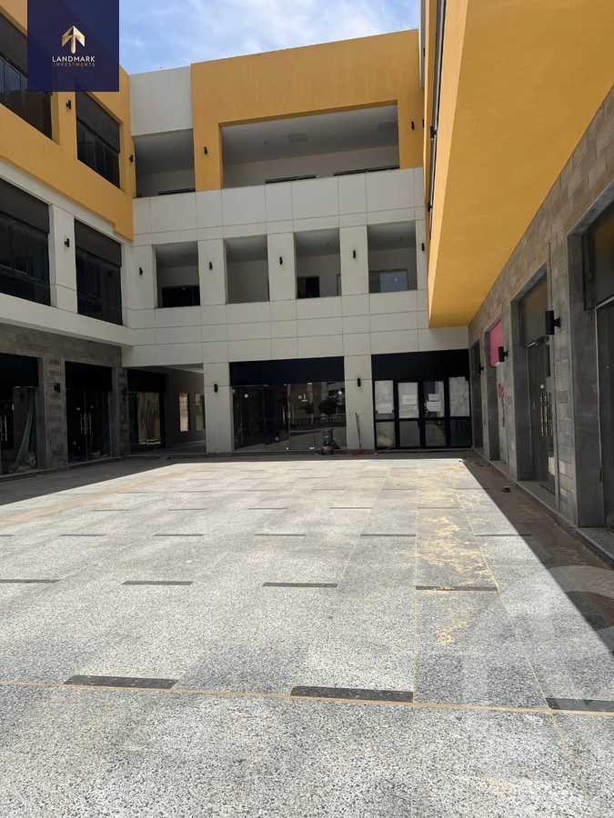 https://aqarmap.com.eg/ar/listing/5996121-for-sale-cairo-el-shorouk-compounds-myrkdw-mwl-swq-llttwyr
