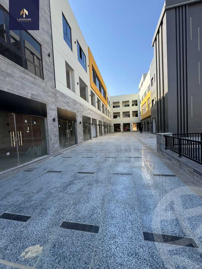 https://aqarmap.com.eg/ar/listing/5996121-for-sale-cairo-el-shorouk-compounds-myrkdw-mwl-swq-llttwyr