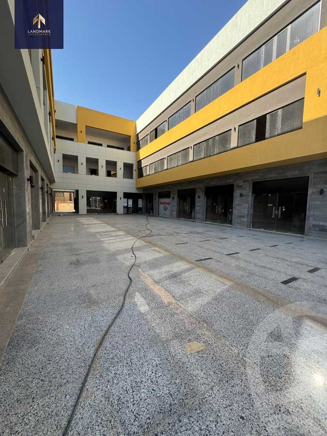 https://aqarmap.com.eg/ar/listing/5996121-for-sale-cairo-el-shorouk-compounds-myrkdw-mwl-swq-llttwyr