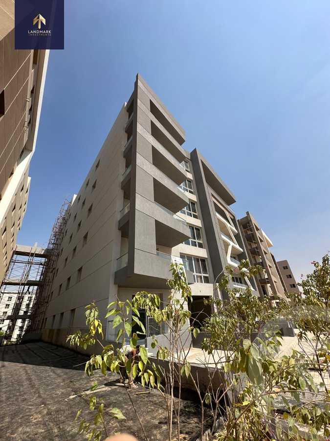https://aqarmap.com.eg/en/listing/6083790-for-sale-cairo-new-cairo-lmstqbl-syty-compounds-zyzyny-lmstqbl-rdk-llttwyr