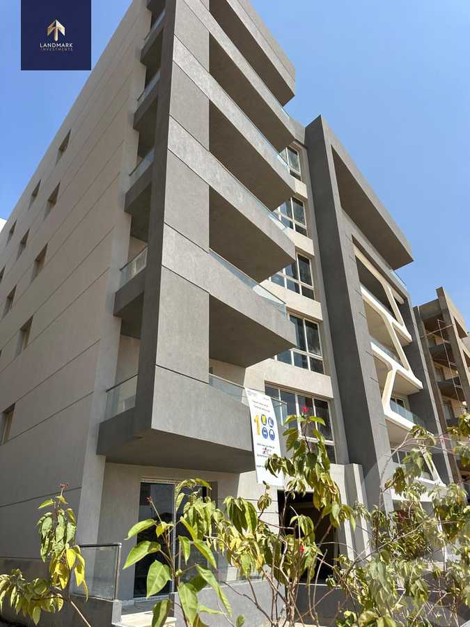 https://aqarmap.com.eg/en/listing/6083845-for-sale-cairo-new-cairo-lmstqbl-syty-compounds-zyzyny-lmstqbl-rdk-llttwyr