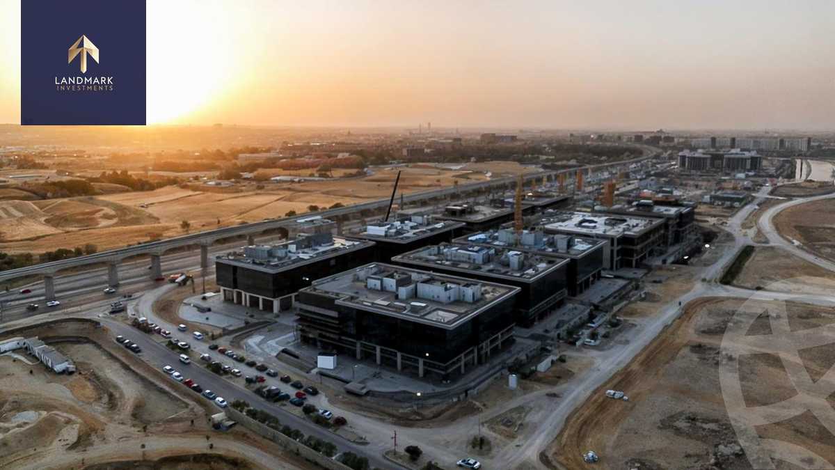 https://aqarmap.com.eg/ar/listing/6173286-for-sale-cairo-new-cairo-compounds-golden-gate-redcon