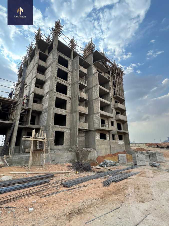 https://aqarmap.com.eg/en/listing/6177878-for-sale-cairo-new-administrative-capital-4orty-square-compound-al-ahly-sabbour