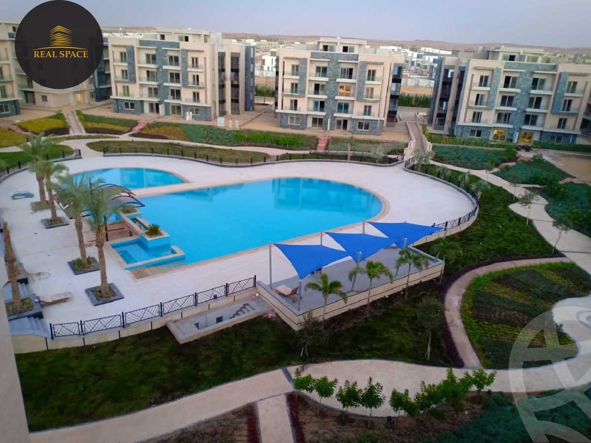 https://aqarmap.com.eg/en/listing/6099902-for-sale-cairo-new-cairo-compounds-moon-valley