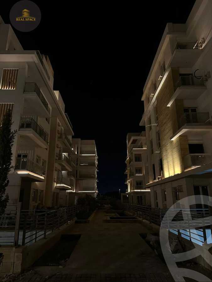 https://aqarmap.com.eg/ar/listing/5751699-for-sale-cairo-6th-of-october-compounds-mountain-view-icity-october
