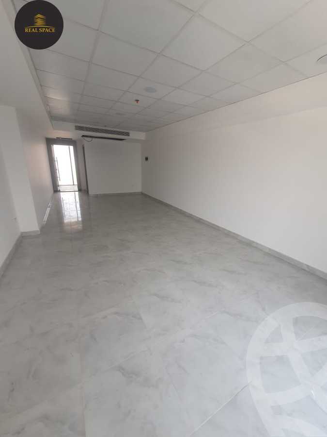 https://aqarmap.com.eg/ar/listing/5354069-for-sale-cairo-new-cairo-compounds-hq