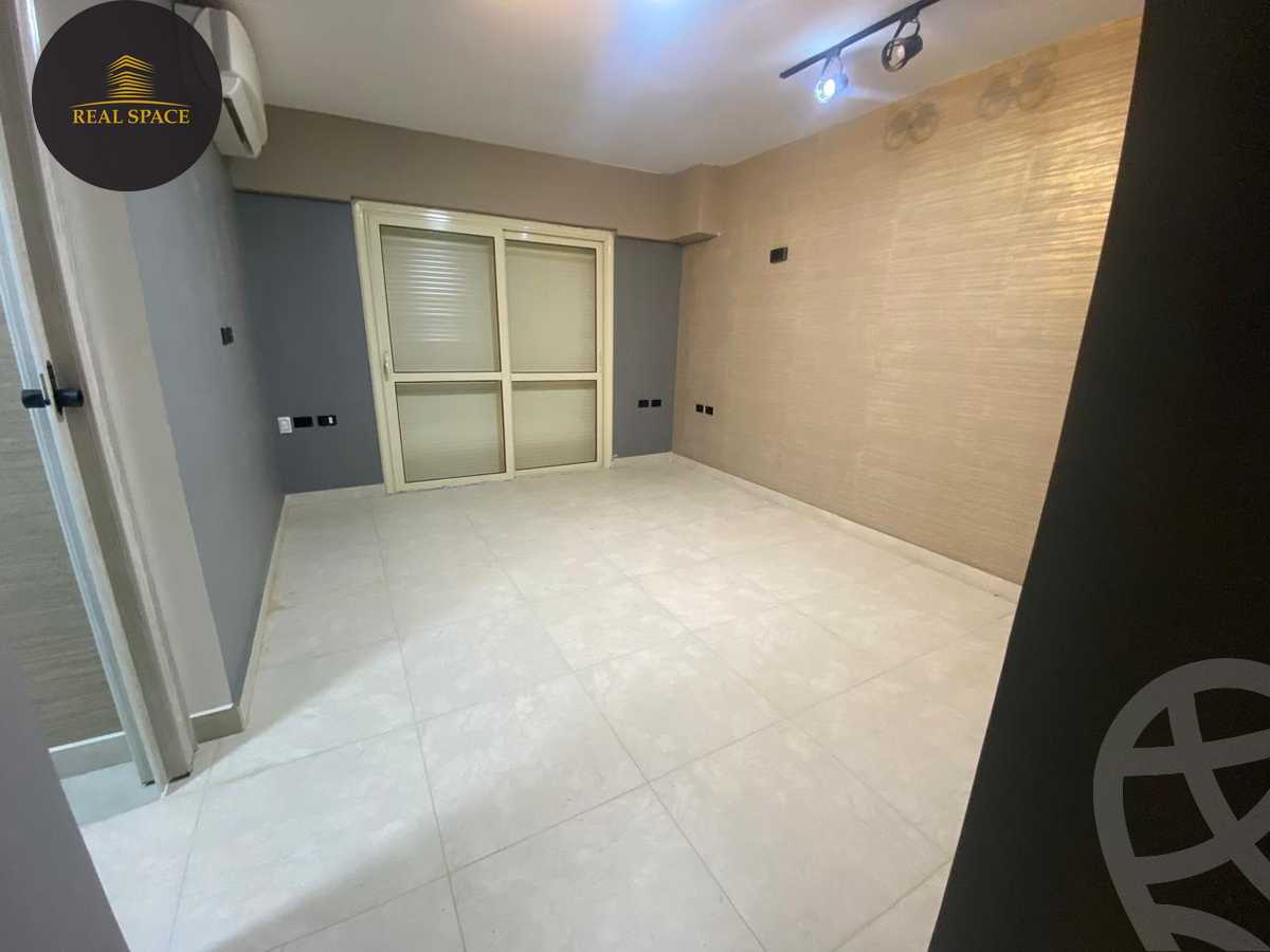 https://aqarmap.com.eg/ar/listing/6155845-for-rent-cairo-new-cairo-compounds-sarai-elan-sarai-compound