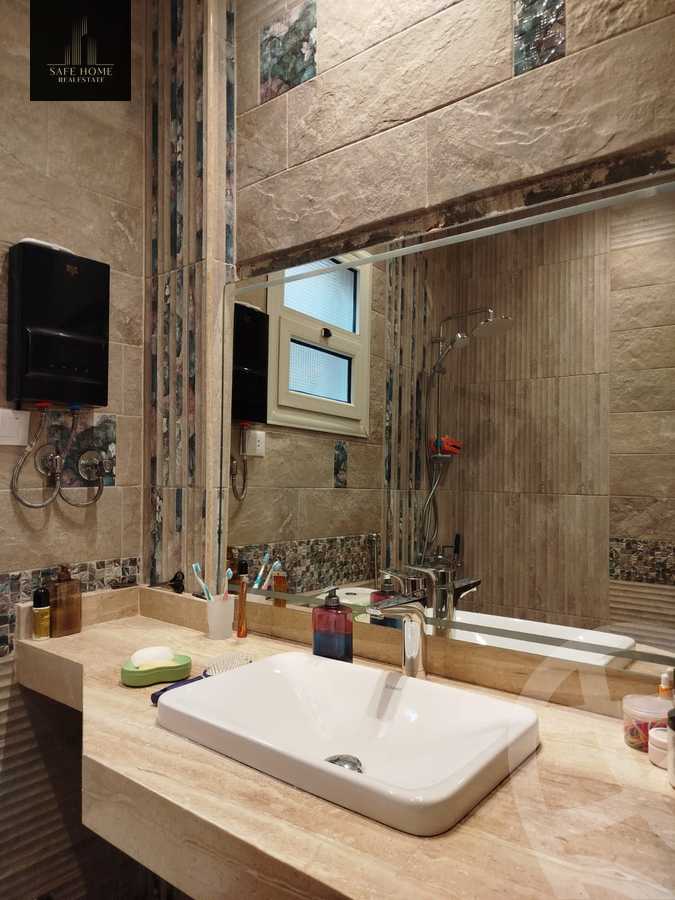 https://aqarmap.com.eg/en/listing/5668591-for-sale-cairo-new-cairo-compounds-nakhil-village