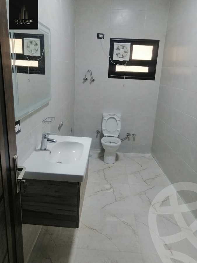 https://aqarmap.com.eg/ar/listing/5684446-for-rent-cairo-new-cairo-sharq-el-akadamiya-mohammad-othman-st