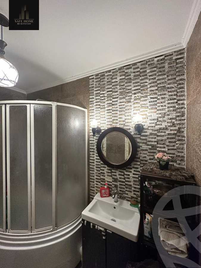 https://aqarmap.com.eg/en/listing/5690774-for-sale-cairo-new-cairo-compounds-el-ashrafia