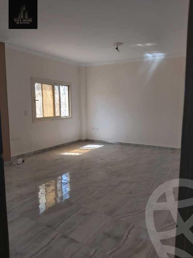 https://aqarmap.com.eg/en/listing/5741301-for-sale-cairo-new-cairo-90th-street-90th-between-mountain-view-roundabout-and-auc