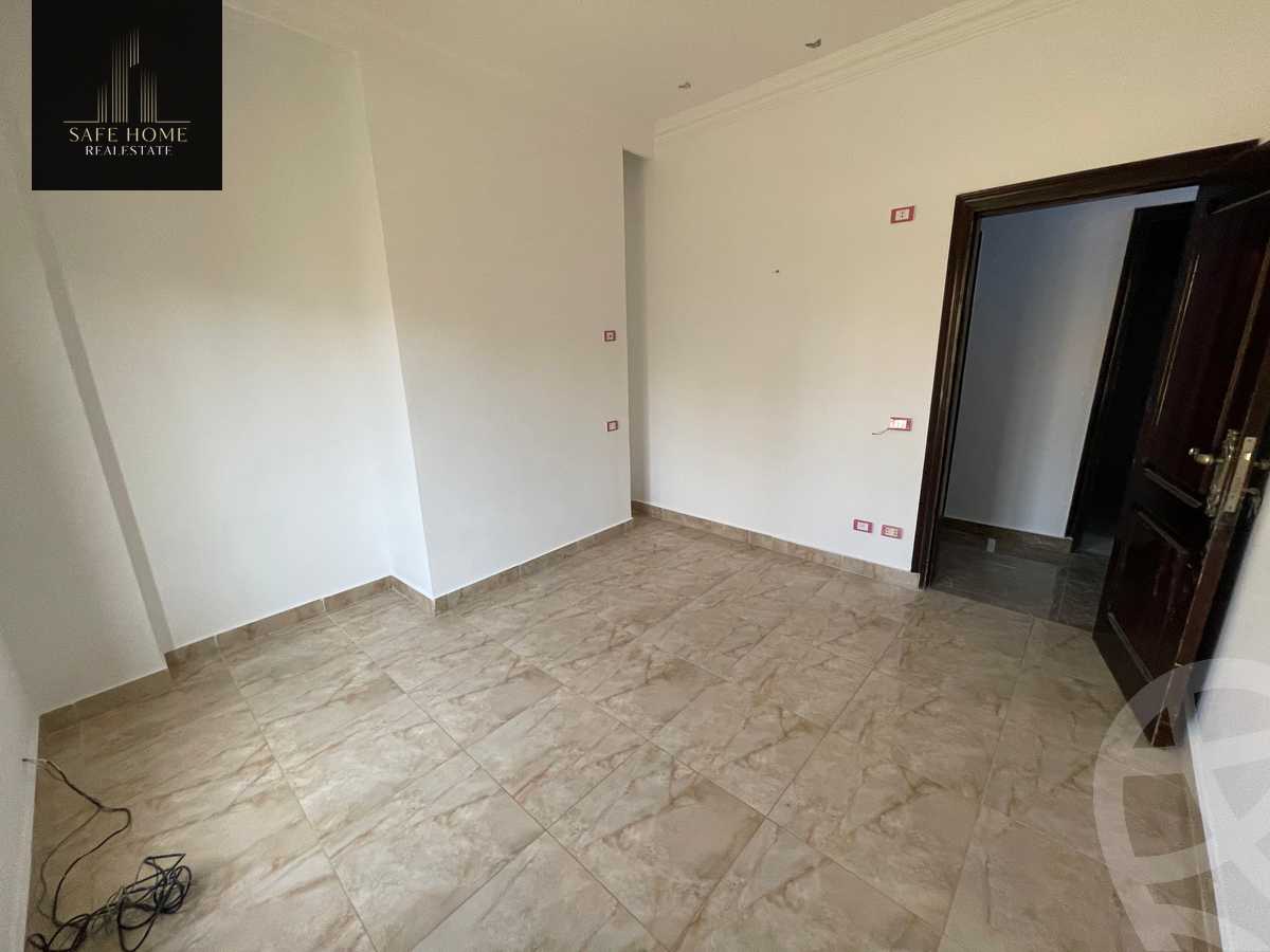 https://aqarmap.com.eg/en/listing/5752190-for-sale-cairo-new-cairo-gharb-arabila-doctor-hani-maher-st