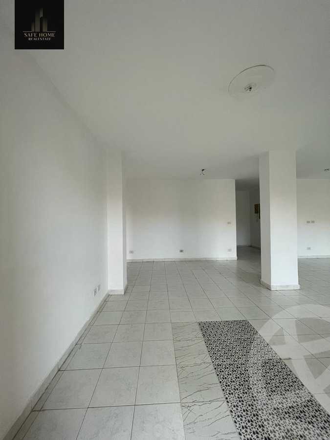 https://aqarmap.com.eg/en/listing/5940946-for-sale-cairo-new-cairo-lrhb-city-phase-2-amr-ibn-el-aas-st