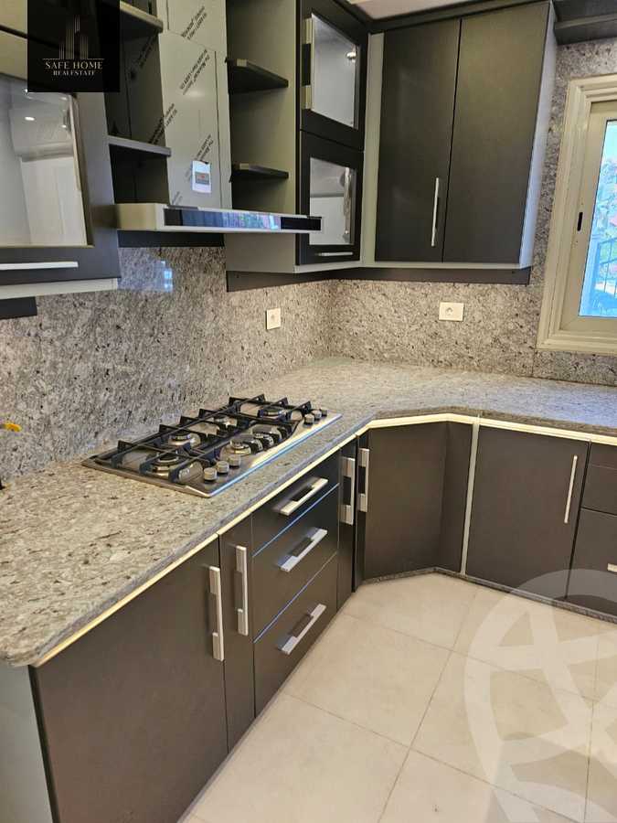 https://aqarmap.com.eg/en/listing/6092311-for-sale-cairo-new-cairo-compounds-porto-cairo-mall