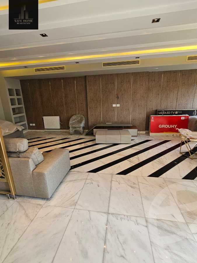 https://aqarmap.com.eg/en/listing/6092311-for-sale-cairo-new-cairo-compounds-porto-cairo-mall