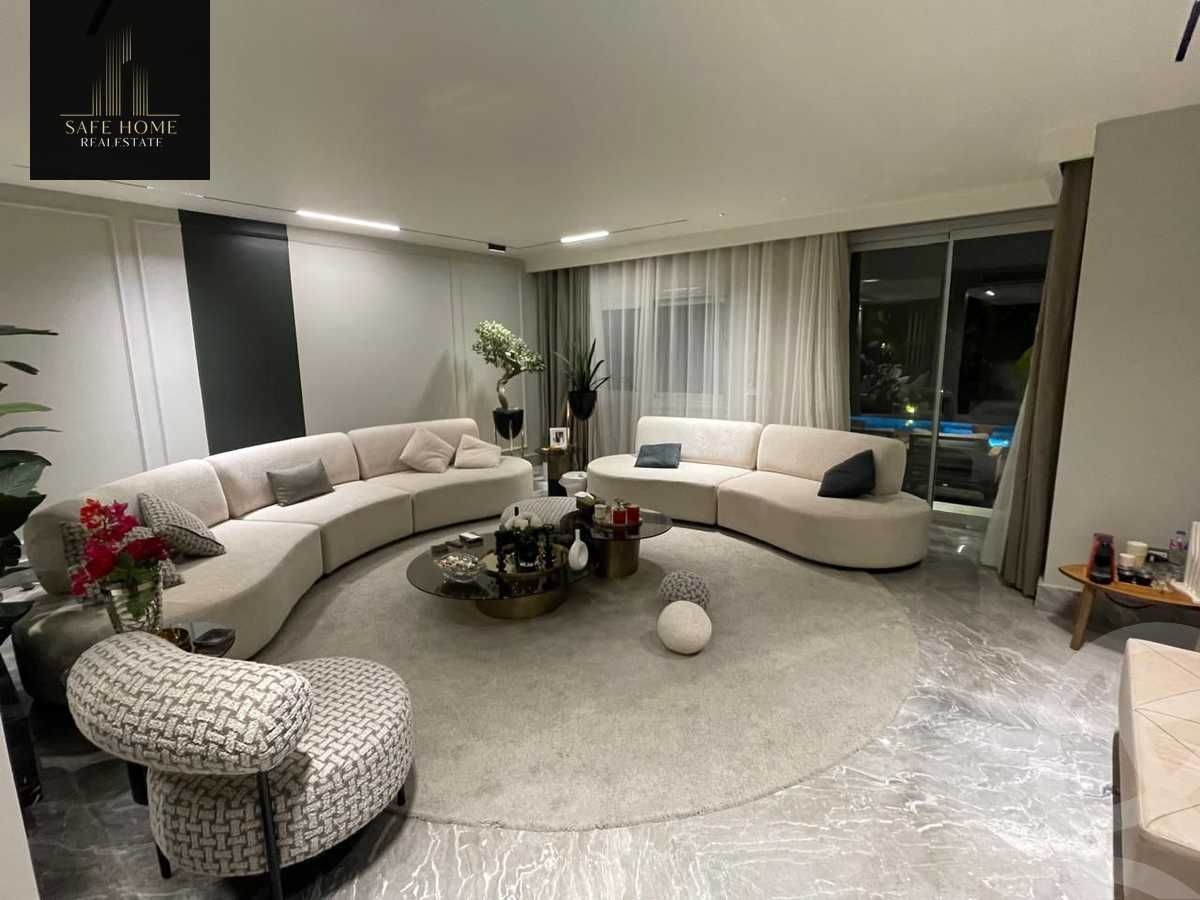 https://aqarmap.com.eg/en/listing/6109543-for-sale-cairo-new-cairo-compounds-hyde-park-central-compound