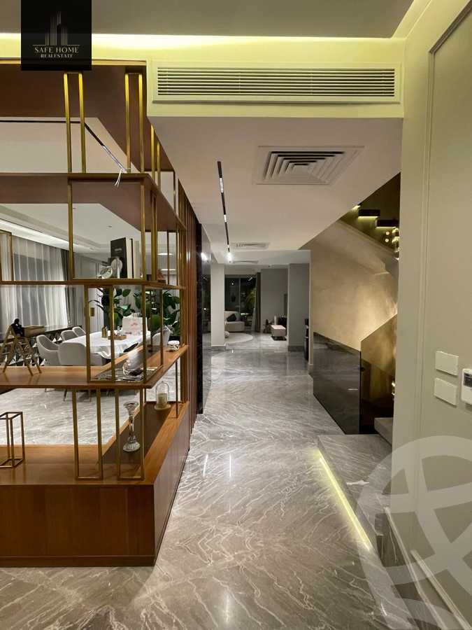 https://aqarmap.com.eg/en/listing/6109543-for-sale-cairo-new-cairo-compounds-hyde-park-central-compound
