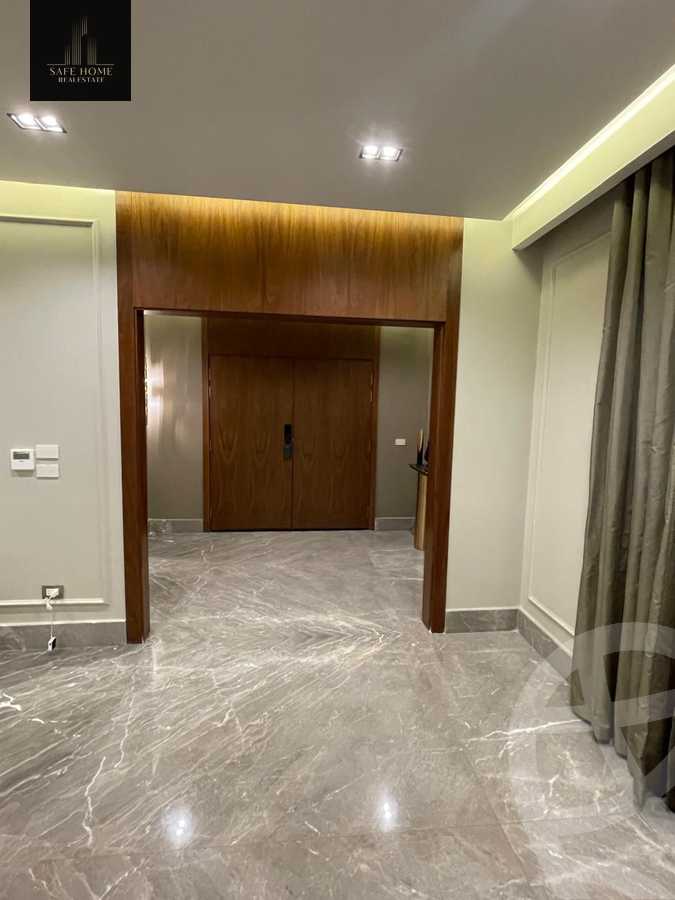 https://aqarmap.com.eg/en/listing/6109543-for-sale-cairo-new-cairo-compounds-hyde-park-central-compound