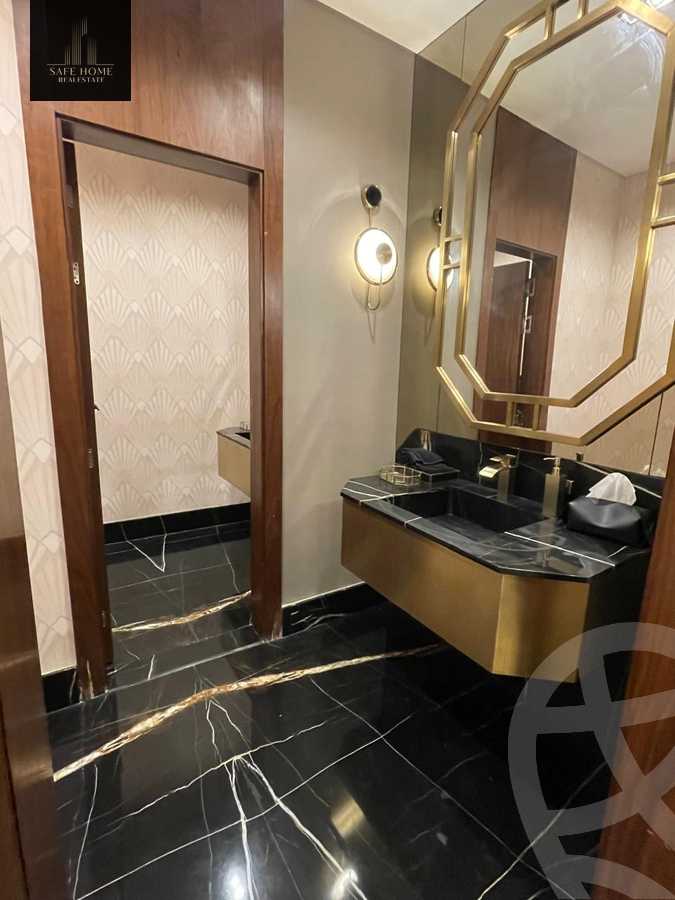 https://aqarmap.com.eg/en/listing/6109543-for-sale-cairo-new-cairo-compounds-hyde-park-central-compound