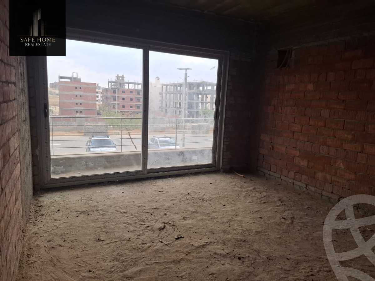 https://aqarmap.com.eg/ar/listing/6289634-for-sale-cairo-new-cairo-compounds-blm-hylz-nyw-kyrw