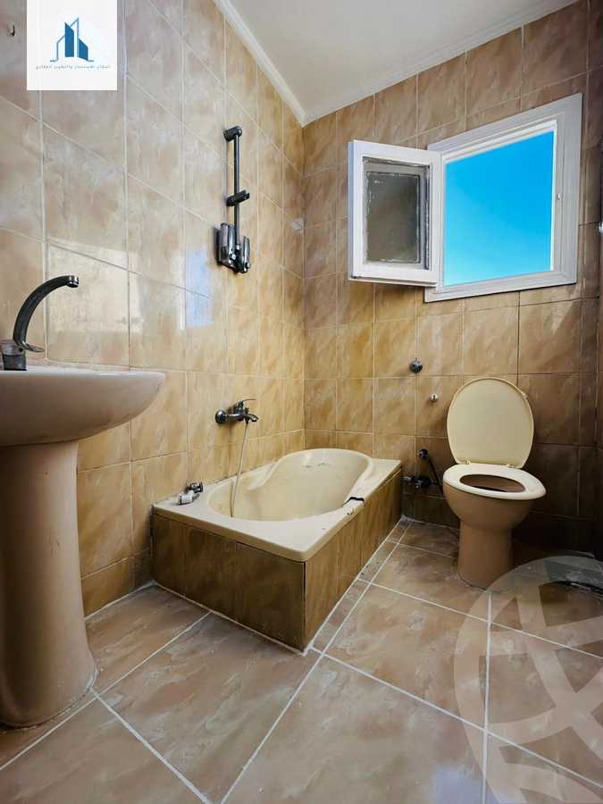 https://aqarmap.com.eg/en/listing/6142202-for-sale-alexandria-l-jmy-shataa-el-nakheel-street-10