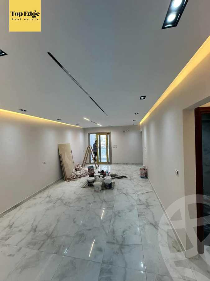 https://aqarmap.com.eg/en/listing/5962109-for-sale-cairo-new-cairo-compounds-moon-valley