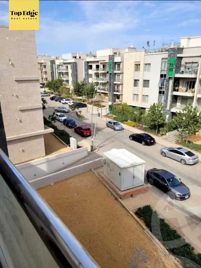 https://aqarmap.com.eg/en/listing/5962109-for-sale-cairo-new-cairo-compounds-moon-valley