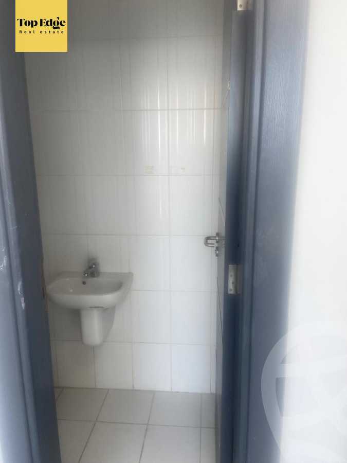 https://aqarmap.com.eg/en/listing/6095961-for-rent-cairo-new-cairo-compounds-kyrw-byzns-blz-btr-hwm-llttwyr