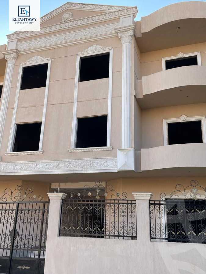 https://aqarmap.com.eg/en/listing/6515122-for-sale-cairo-al-oubour-el-hay-el-khames-amir-el-sobky-st