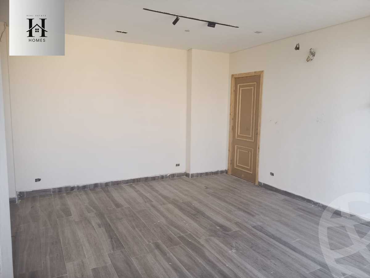 https://aqarmap.com.eg/en/listing/6374478-for-sale-cairo-new-cairo-compounds-el-mostashareen-compound