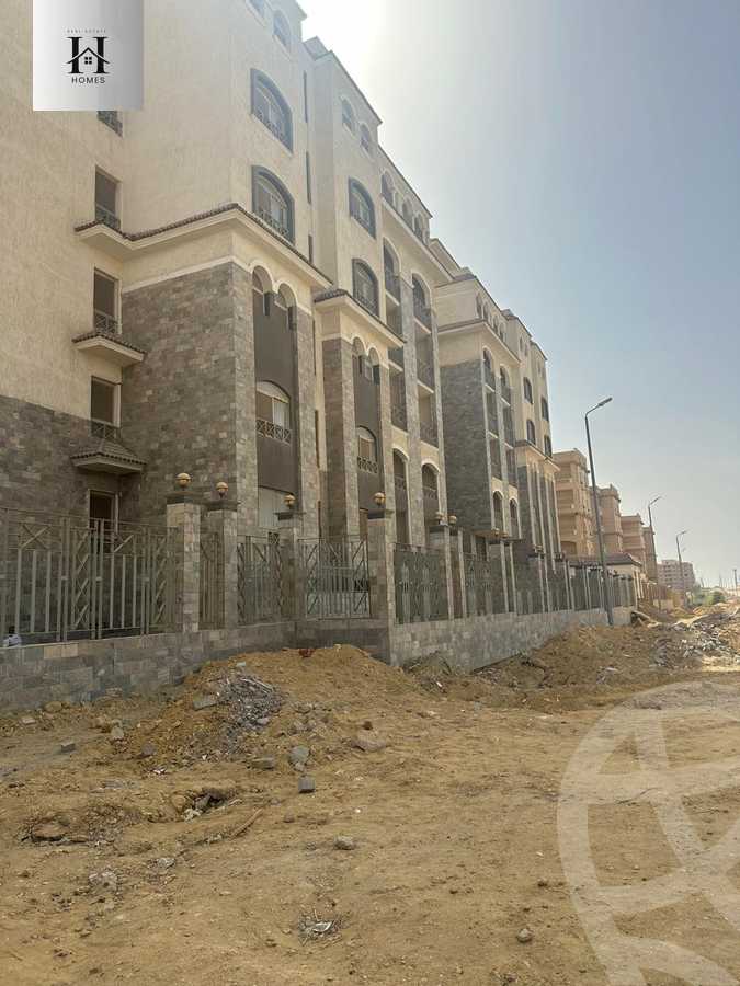 https://aqarmap.com.eg/en/listing/6536034-for-sale-cairo-new-cairo-compounds-kmbwnd-lnyb-l-m