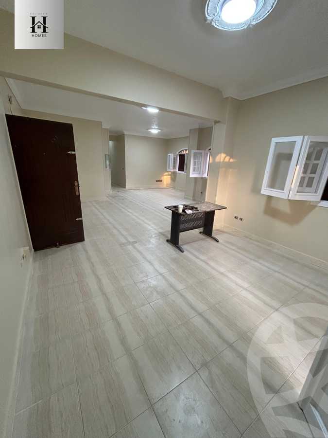https://aqarmap.com.eg/ar/listing/6547449-for-sale-cairo-new-cairo-el-ahyaa-first-neighborhood-street-1