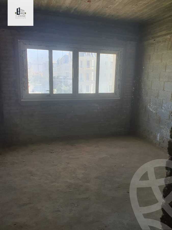 https://aqarmap.com.eg/ar/listing/6555957-for-sale-cairo-new-cairo-compounds-mountain-view-hyde-park
