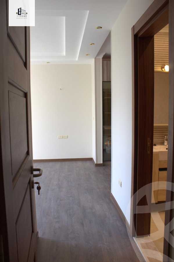 https://aqarmap.com.eg/ar/listing/6614818-for-rent-cairo-new-cairo-compounds-hyde-park-centre-ville-hyde-park