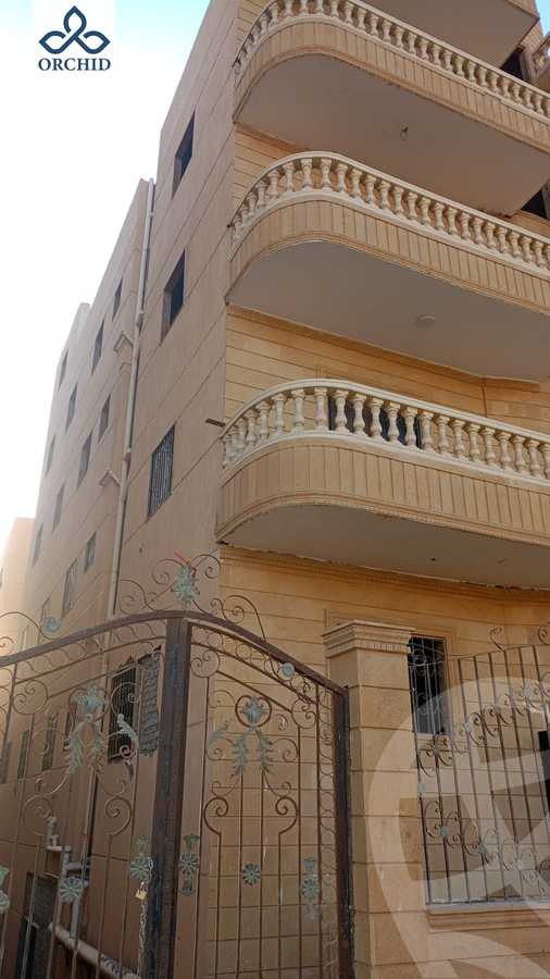 https://aqarmap.com.eg/ar/listing/6479678-for-sale-cairo-badr-city-hai-el-ashgar-featured-neighborhood-bait-el-watan