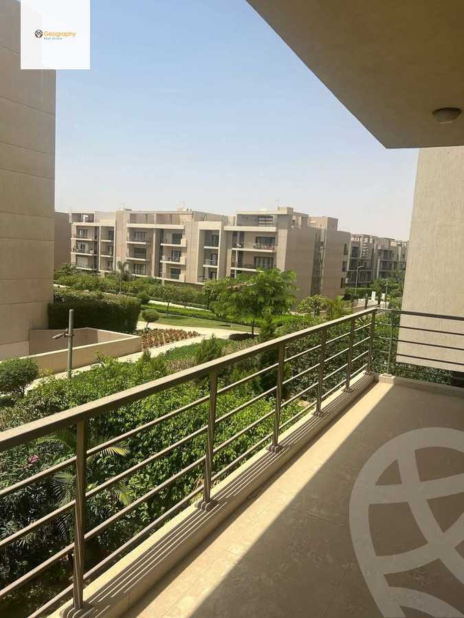 https://aqarmap.com.eg/en/listing/6555579-for-sale-cairo-new-cairo-compounds-fifth-square