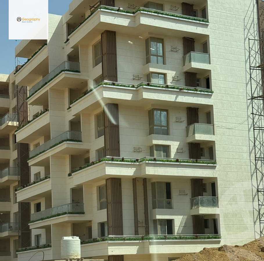 https://aqarmap.com.eg/en/listing/6566941-for-sale-cairo-new-administrative-capital-r8-tj-msr