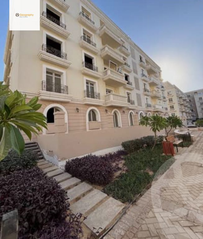https://aqarmap.com.eg/ar/listing/6583610-for-sale-cairo-new-cairo-compounds-hyde-park-centre-ville-hyde-park