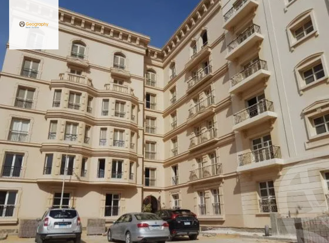 https://aqarmap.com.eg/ar/listing/6584177-for-sale-cairo-new-cairo-compounds-hyde-park-centre-ville-hyde-park